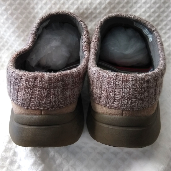 Women's Dansko Eartha Tan Suede Mules Slip Resistant Sz 41EU - Picture 3 of 9